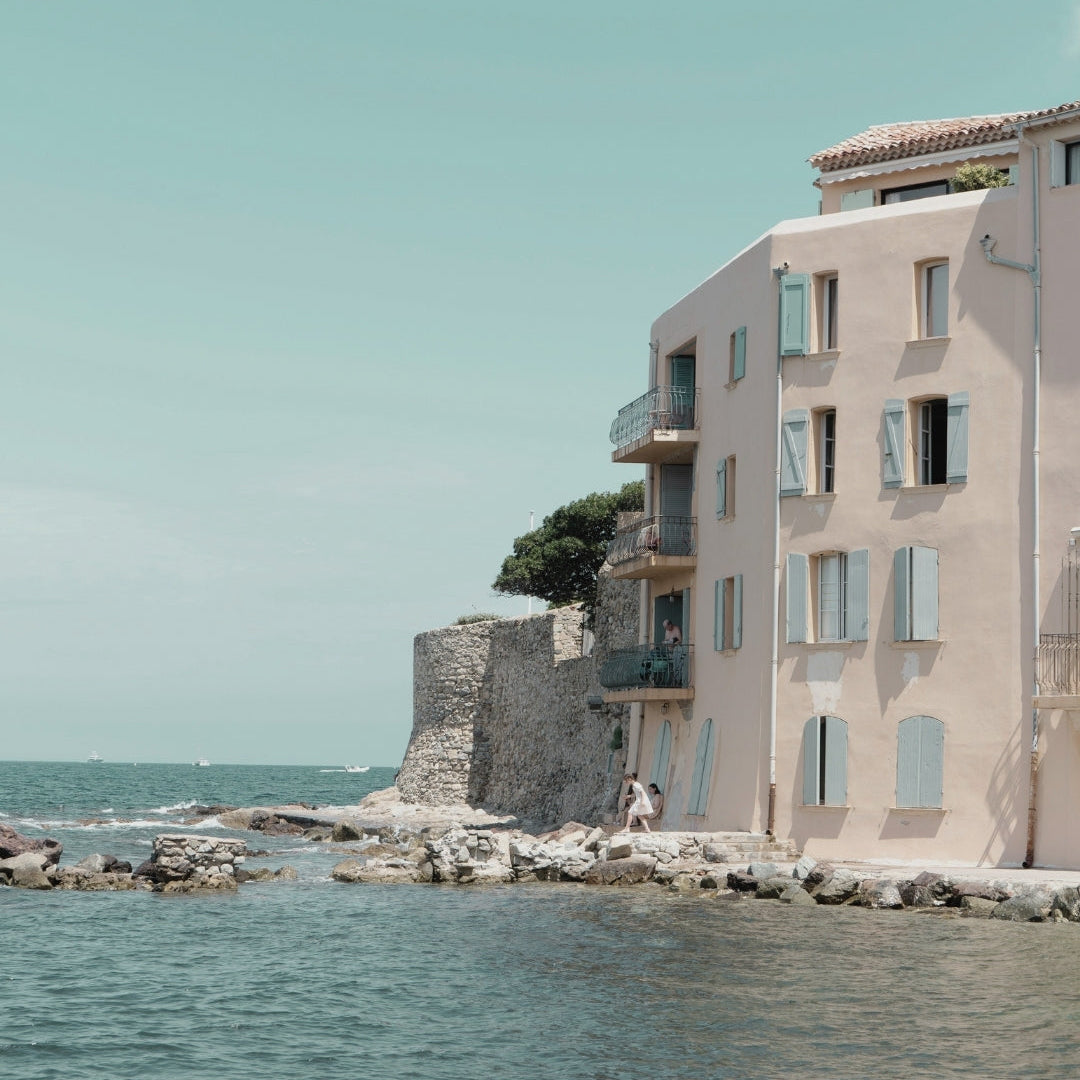 Urlaub mit Hund in St. Tropez: Hotels, Strände & Tipps